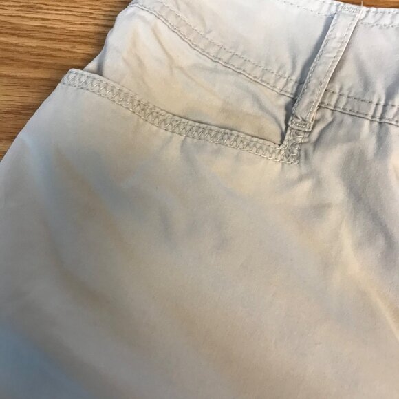 Tribal Womens Bermuda Cargo Shorts Sz 4 Beige  Cotton Lightweight Casual Summer - Picture 4 of 12